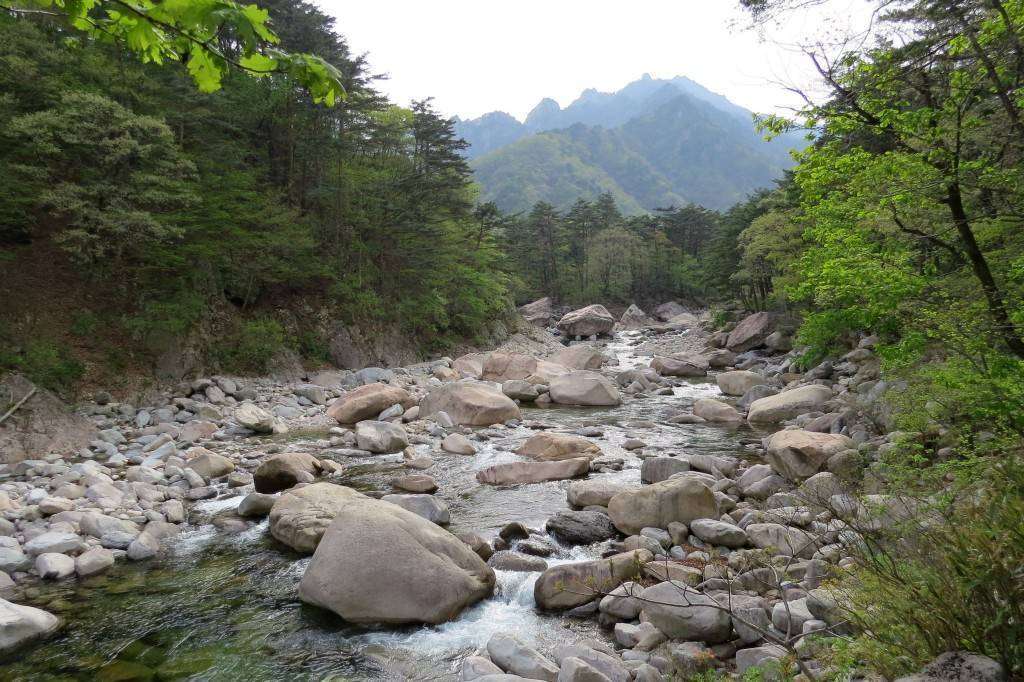 Walking in Seoraksan National Park